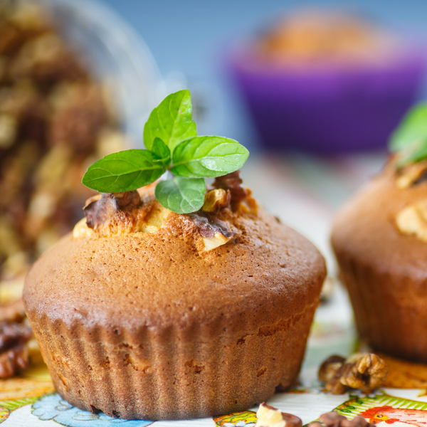 ¡Dale un toque de crujiente y sabor a tus mañanas con nuestras deliciosas Magdalenas con Nueces!