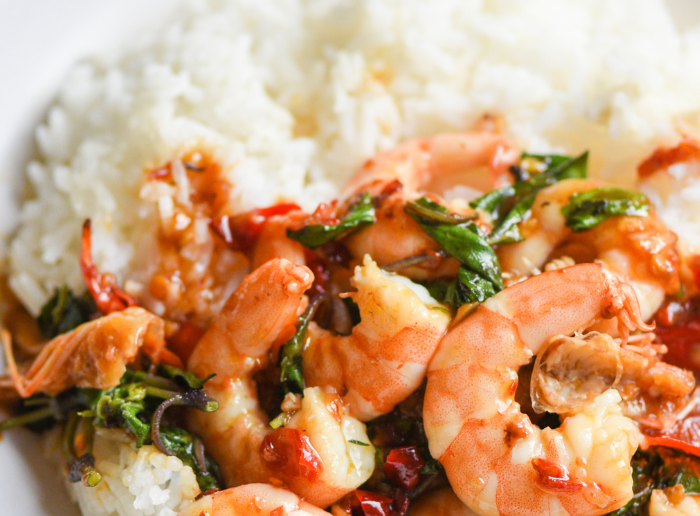 Receta Fácil de Arroz Salteado con Verduras y Gambas: Un Plato Lleno de Sabor y Salud